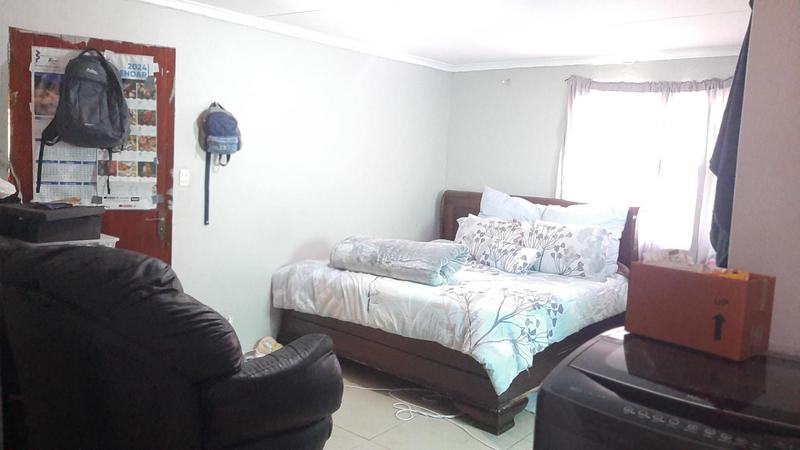 2 Bedroom Property for Sale in Blackheath Industrial Western Cape